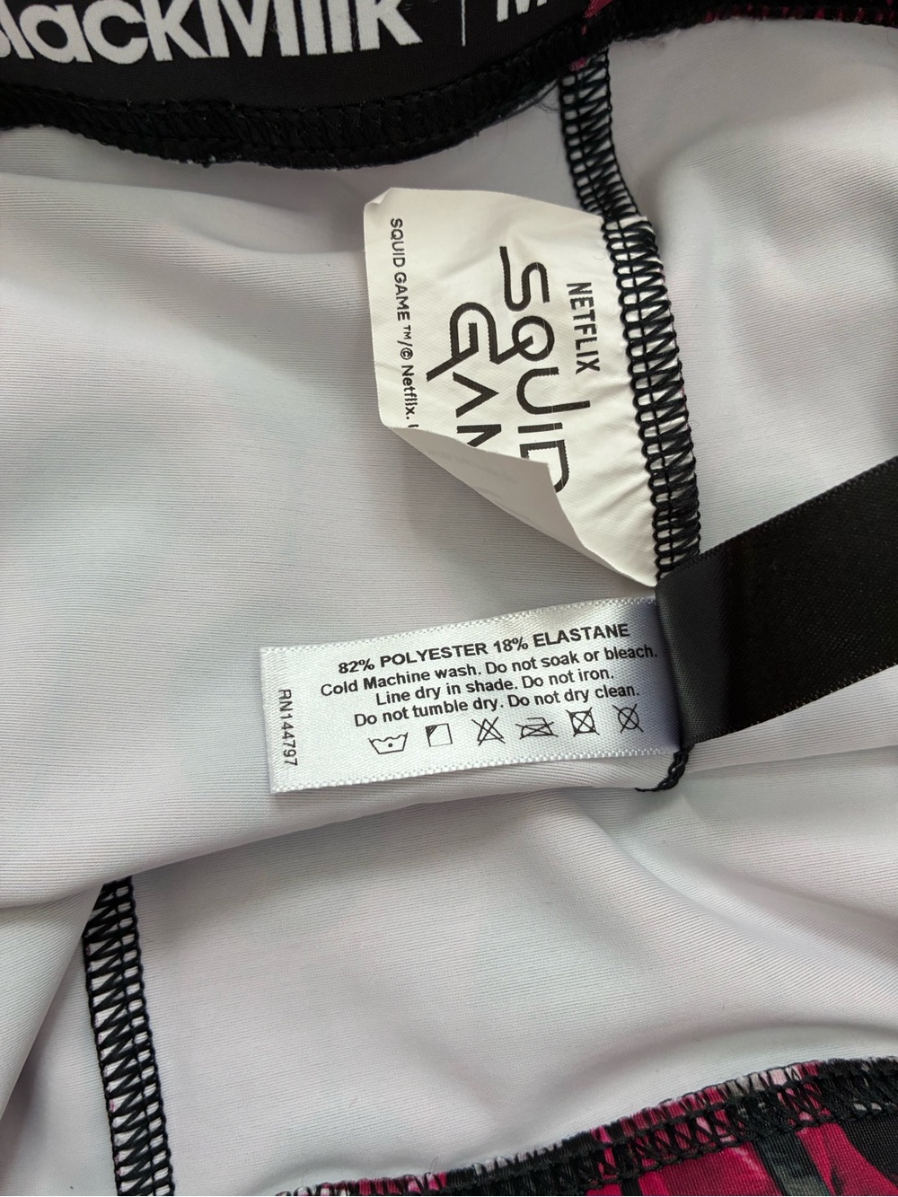 Blackmilk Squid Game leggings - Picture 9 of 9